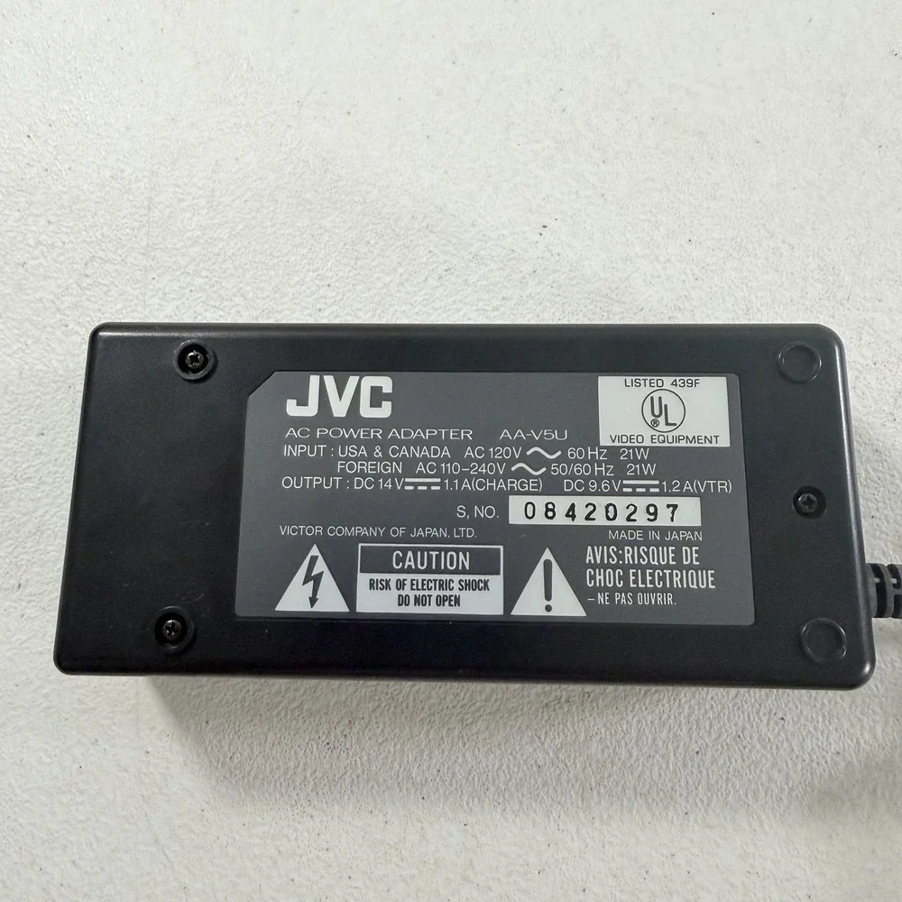 Genuine JVC AA-V5U Camcorder AC Power Adapter Battery Charger W/ DC Power Cord